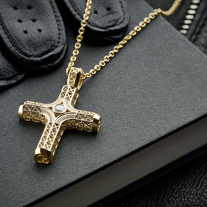 Cross Yellow Gold 33 Diamond